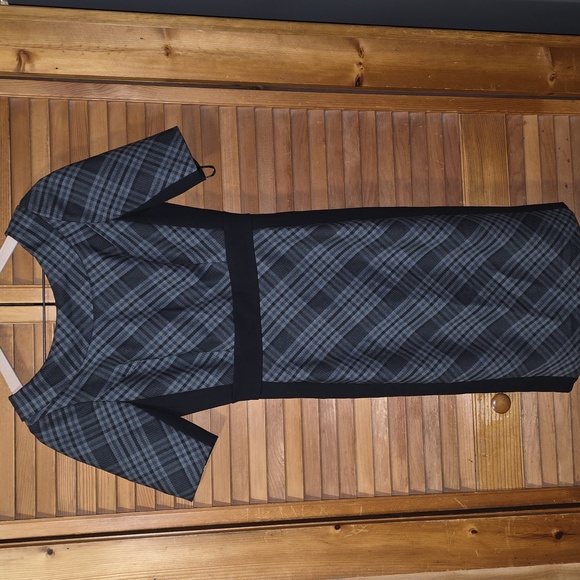 White House Black Market Plaid Sheath Dress Size 0 - Picture 3 of 9